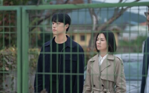 Lee Do Hyun Khawatirkan Romansanya Dengan Song Hye Kyo di 'The Glory'