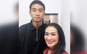 Devano Danendra Selfie di Closet WC Tanpa Celana, Reaksi Iis Dahlia Bikin Ngakak