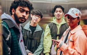 Menggandeng Banyak Musisi