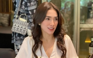 Ussy Sulistiawaty ke Pasar Tradisional dengan Gaya Bak Model Papan Atas, Endingnya Membagongkan