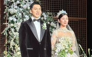 Nikahi Lee Seung Gi, Detail 3 Gaun Pernikahan Lee Da In Disorot