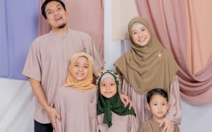 Anak-Istri Pakai Baju Lebaran Warna Sage Green, Desta Tampil Beda Malah Digoda Tak Puasa