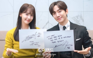 Syuting Romantis, Yoona SNSD & Junho 2PM Diduga Punya Anak di 'King the Land'
