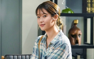 IU Sambat Beberapa Bagian Tubuh Sakit Gegara Syuting 'Dream'