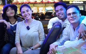 Dulu Sentil Fuji An Dugem, Nikita Mirzani Diledek Jilat Ludah Sendiri Saat Foto Akur