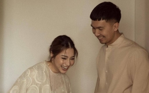 Tak Ada Baby Issa, Nikita Willy dan Indra Priawan 'Mojok' Demi Foto Estetik di Jepang