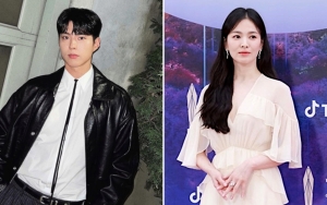 Baeksang Arts Awards 2023: Ekspresi Park Bo Gum Selama Pidato Song Hye Kyo Jadi Sorotan