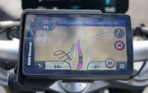 Lengkapi Motor Dengan GPS Tracker 