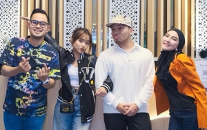 Juragan 99 Ultah, Fuji An Sat Set Jadi Orang Pertama Kirim Kue Hingga Hadiah Mewah