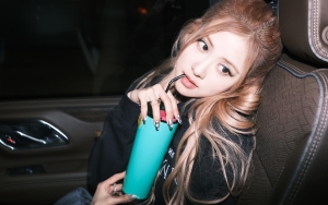 Rose Bikin Fans Berspekulasi Soal Projek Kolaborasi Usai Dianggap Beri Sinyal Saat Konser