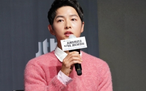 Song Joong Ki dan Katy Louise Saunders Kedapatan Kencan di Cannes