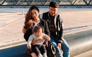 Issa Putra Nikita Willy Bantu Ayah Dorong Stroller, Sikap Mandiri Bukti Cucu Konglomerat Sejati