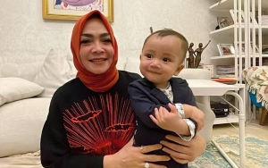 Tes Kepintaran Rayyanza Saat Belajar Lewat Gadget, Mama Rieta: Anak Kecil Apa Sih Ini?