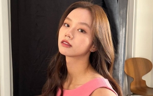 Paling Beda, Lee Hyeri Bingung dengan Kebiasaan Member 'HMLYCP' Gunakan Ponsel