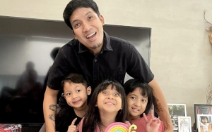 Quality Time Bareng Anak, Jawaban Desta Penuh Perhatian Saat Mendadak Diminta Ubah Jadi Konten Lawak