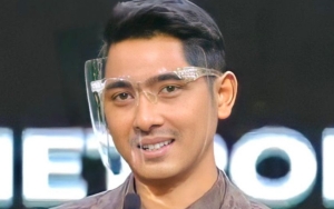 Cueki Isu Rumah Mangkrak, Arya Saloka Pamer Kesamaan dengan Habibie-Messi