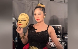 Pak RT Bantah Palak 100 Juta, Dewi Persik Bereaksi Dituding Fitnah dan Playing Victim