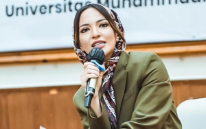 Tampil Serba Pink, Nia Ramadhani Malu Usai Dipuji Bak Barbie