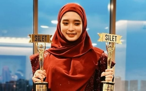 Pidato Inara Rusli Dinilai Epic Saat Bawa Pulang Piala 'Kehidupan Tersilet'