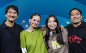 Desta Video Call-an dengan Enzy Storia Saat Syuting, Celetukan Vincent Rompies Disorot