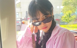 Bae Suzy Tunjukkan Wajah Habis Mandi Sebelum Berangkat Kerja