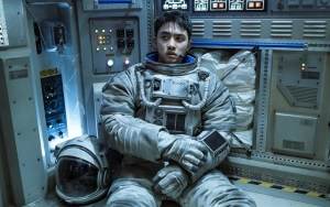 D.O. EXO Spill Lokasi Syuting Film 'The Moon' Seperti Beneran di Bulan