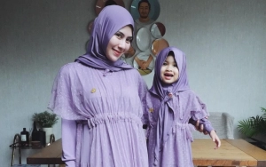 Putri Syahnaz Sadiqah Totalitas Cosplay Jadi Mermaid, Sampai Nyemplung ke Air