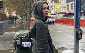 Putri Anne Perdana Full Senyum Saat Latihan Yoga, Tato Ngintip Curi Fokus