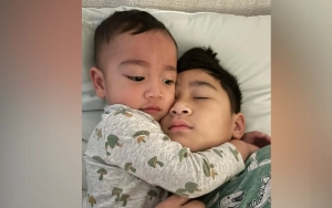 Rafathar Kesangkut Usai Random Ngumpet di Bawah Kasur, Cara Masuk Membagongkan