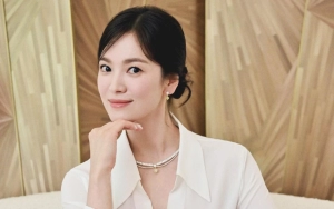 Blue Dragon Series Awards 2023: Song Hye Kyo Pakai 102 Berlian, Harganya Tak Main-main
