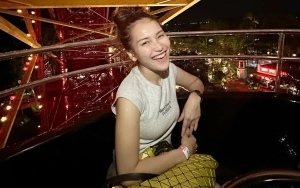 Gak Mirip, Visual Ayu Ting Ting Kala Dandan Ala Barbie Tetap Dipuji