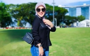 Goda Ponakan, Syahrini Tak Segan Joget Hingga Jingkrak-Jingkrak di Tempat Umum
