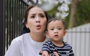Rayyanza Makin Charming Berkacamata, Cincin Nagita Slavina Mencolok Abis Ikut Curi Fokus