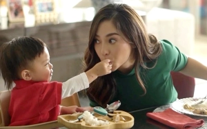 Baby Issa Sudah Bisa Sebut Nama Makanan, Nikita Willy Malah Ngakak
