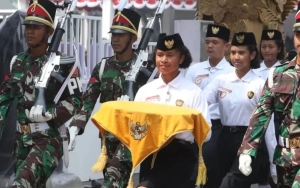 Lilly Indiani Wenda Pembawa Baki Bendera Pusaka 2023 Asal Papua Pegunungan Yang Kini Viral