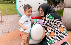 Mpok Cantik Kesayangan Rayyanza Labrak Fans Bar Bar, Dedikasi Saat Nagita Slavina Lahiran Terkuak