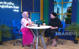 Air Mata Ibu Aldila Jelita Pecah Curhat Indra Bekti, Momen Feni Rose Ikut Nangis Disorot