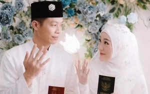 Larissa Chou Cantik Ala ABG, Style Ikram Rosadi Naik Sepeda Listrik Bak Oppa Korea
