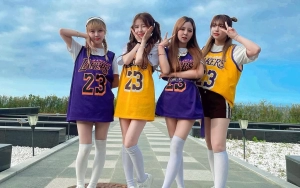 Girls' World Mohon-Mohon Agar Beli Album Mereka Saking Tak Lakunya