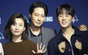 TMA 2023: Lee Jung Ha 'Moving' Pamer ke Han Hyo Joo & Jo In Sung Saat Umumkan Pemenang 