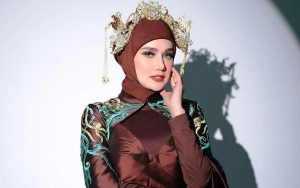 Mulan Jameela Umbar Foto Tanpa Hijab, Tulis Caption Menyentuh Soal Anak