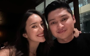 Tingkah Kocak Pacar dan Ayah Beby Tsabina Bikin Ngakak, Sefrekuensi!