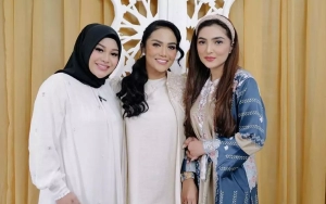 Ashanty dan Kris Dayanti Kompak Temani Aurel Hermansyah di RS  Jelang Lahiran
