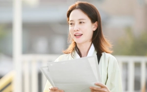 Song Ji Hyo Sambat 'Running Man' Merusak Impiannya Soal Lamaran Nikah