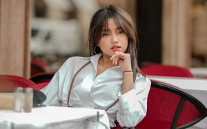 Fuji An Was-was Jadi Bahan Gosip Usai Keciduk Curhat ke Pria Misterius