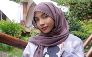 Konten Oklin Fia Jilat Es Krim 