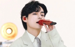 V BTS Nyanyikan Lagu Wajib Militer dengan Cara Imut
