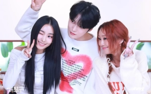 SISTAR19 Buat Kim Jaejoong Terus Berkaca-kaca di Pertemuan Pertama