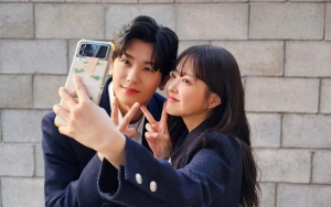 Cara Park Hyung Sik Tatap Park Bo Young Sempat Buat Sutradara 'Strong Girl Bong Soon' Salah Paham