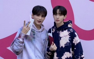Zayyan dan Hyunsik XODIAC Pamer Pose Gemas kala Debut di Seoul Fashion Week 2024